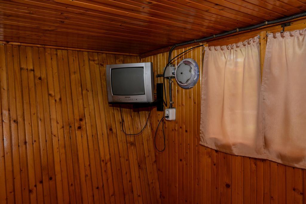 Camping Robinson Country Club Oradea Room photo