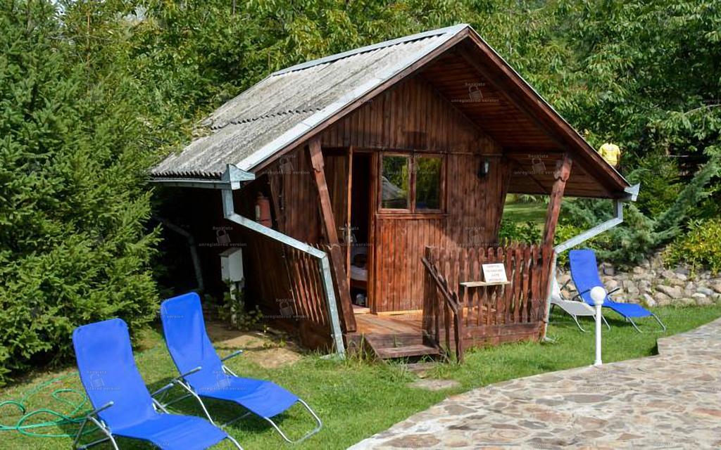 Camping Robinson Country Club Oradea Exterior photo
